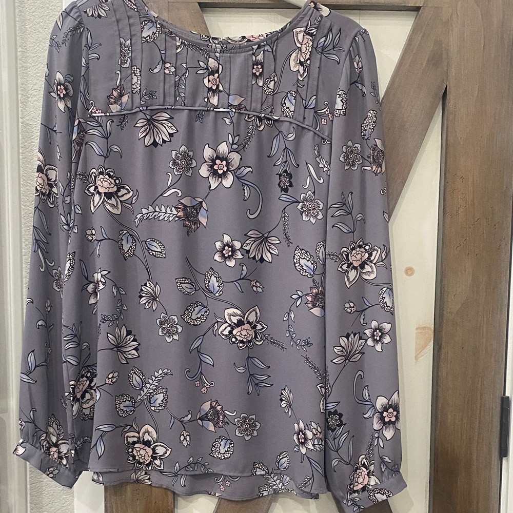 LOFT Floral Blouse in Gray and Pink